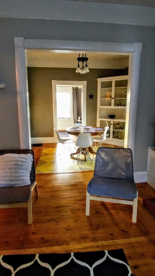 Beside The Tulip Tree Apartment Shelburne Bagian luar foto